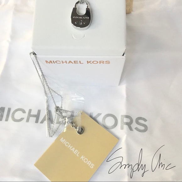 LAST 1 ⭐️ New MK silver tone Padlock Pendant - Picture 6 of 6